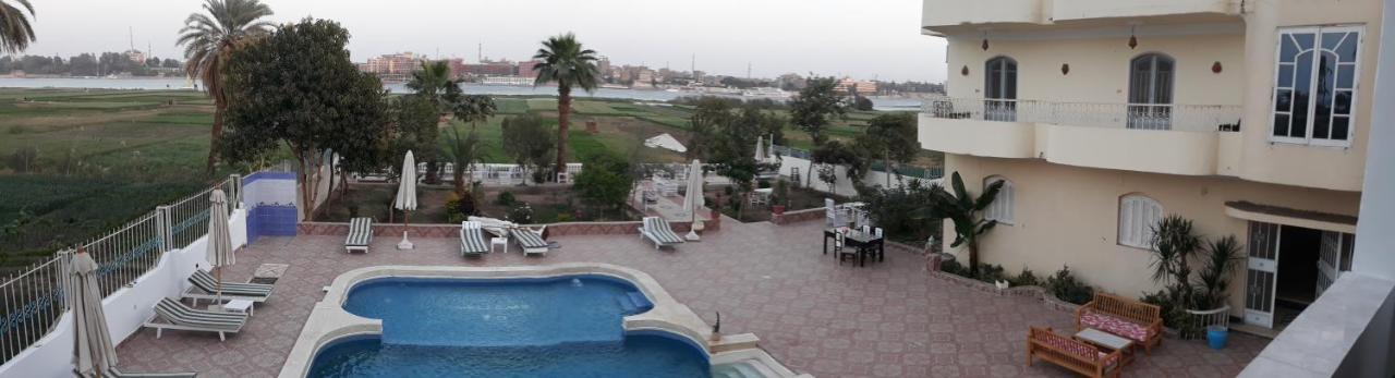 Nile View Hotel Luxor Esterno foto